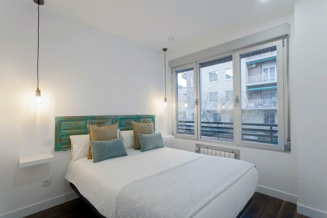 Dobo Rooms Fernando El Catolico Madrid Exterior foto
